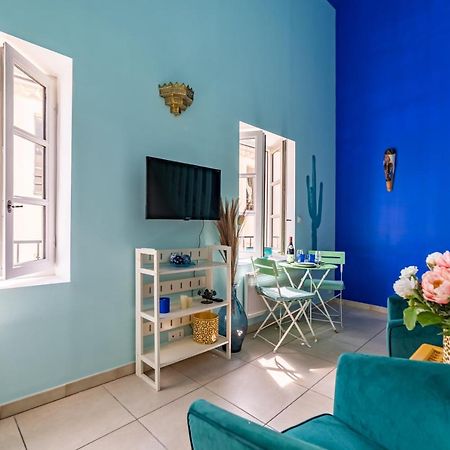 Le Reve Bleu Majorelle - Duplex Sur Les Toits - Une Nuit A Nîmes Dış mekan fotoğraf